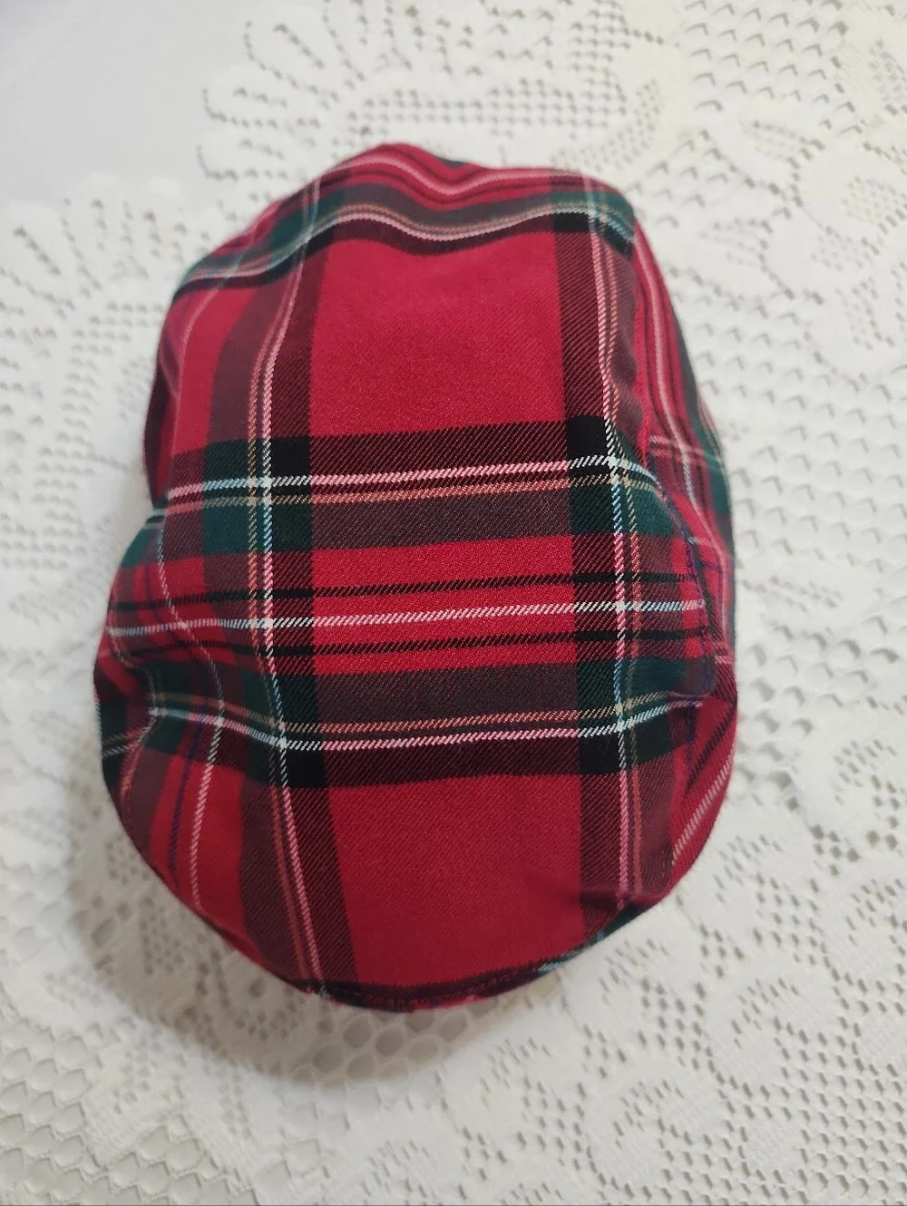 Gymboree Christmas Red Tartan Plaid Newsboy Cap Hat 12-24 months